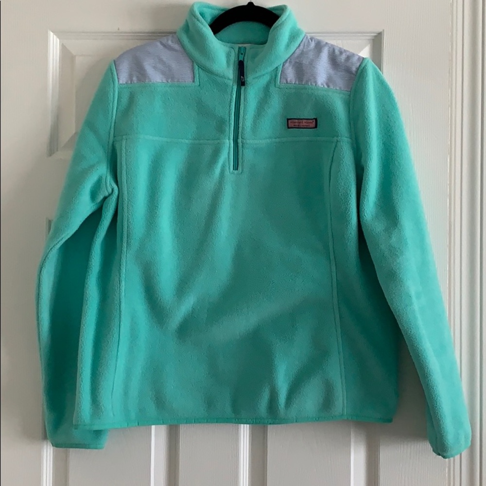 Vineyard vines